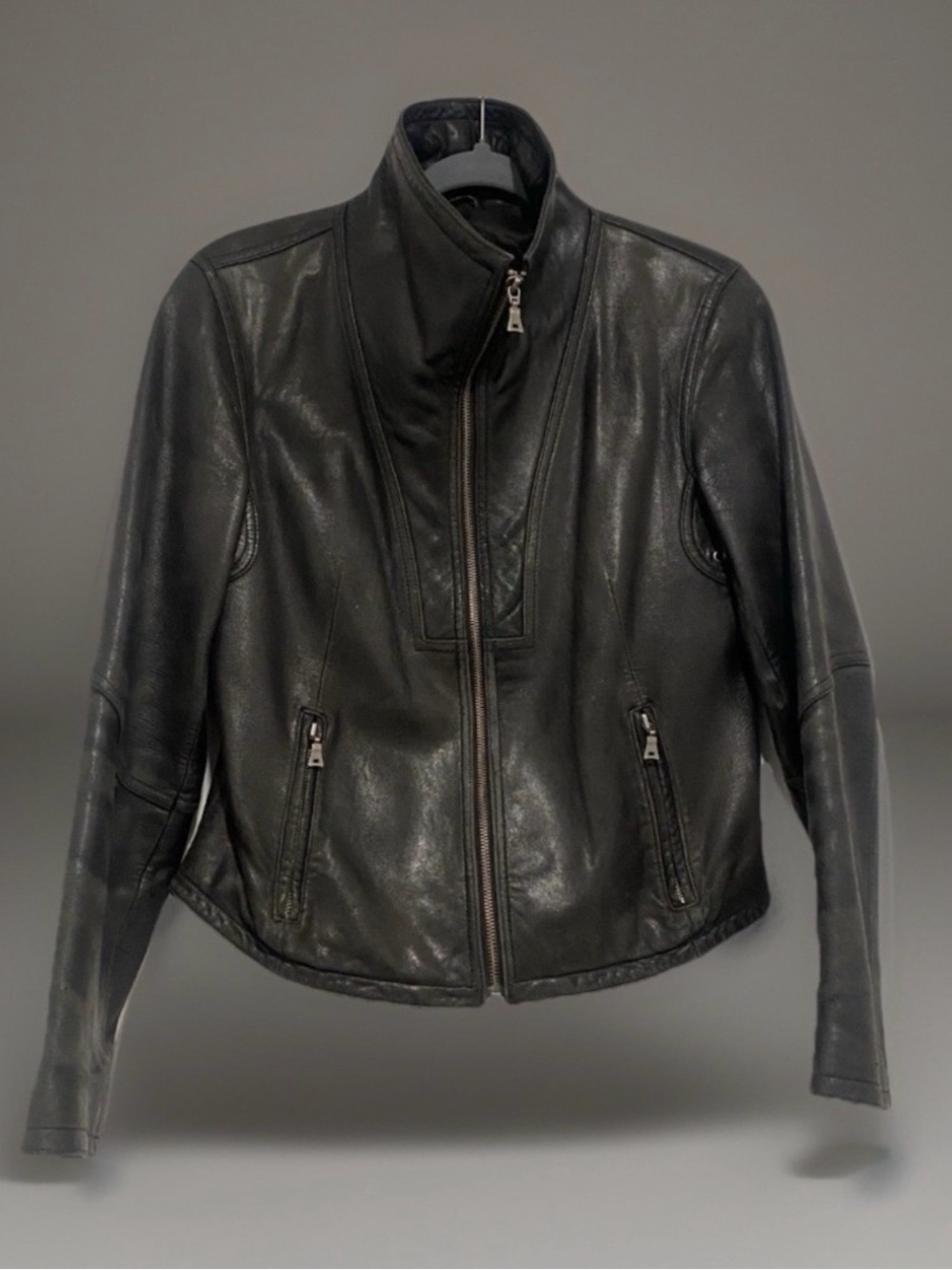 TIBDA Leathers Vintage Black Genuine Leather Moto Jacket Distressed Zippers Med